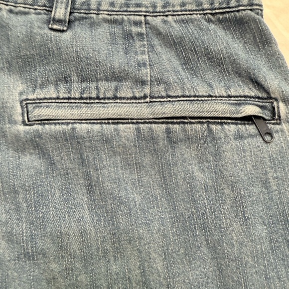 Cabela’s Women’s Denim Shorts Size 10 – Classic Casual Style - Picture 6 of 8